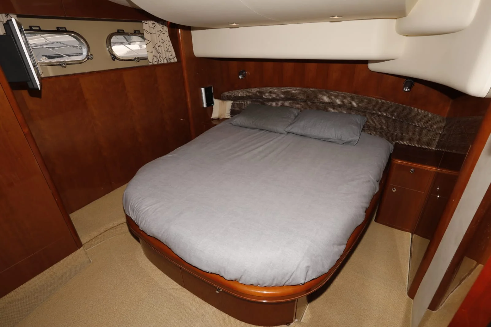 Princess 61