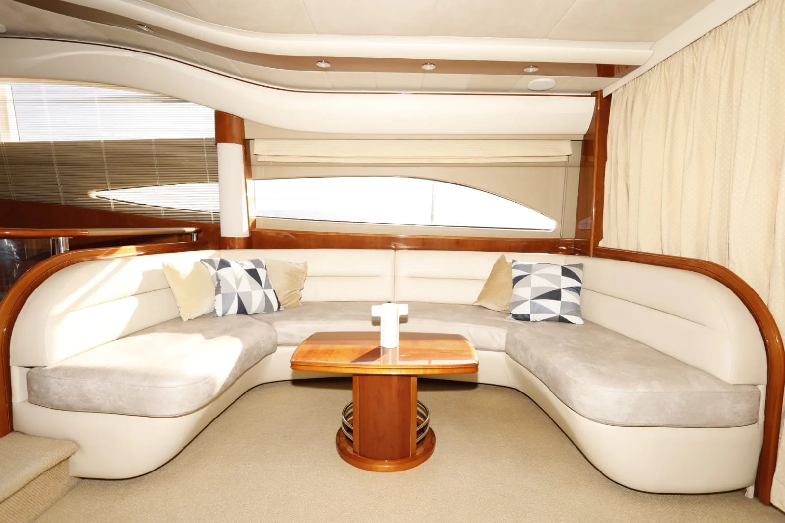 Princess 61