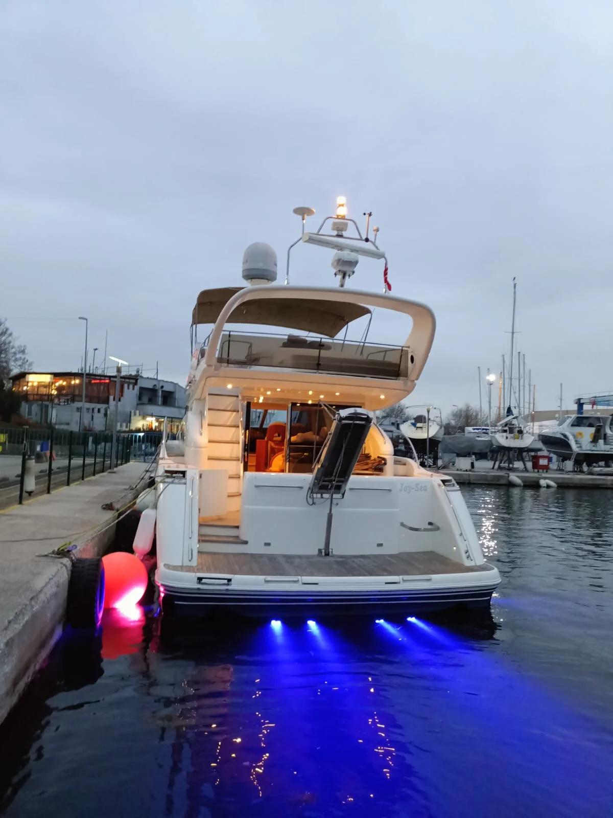 Princess 61